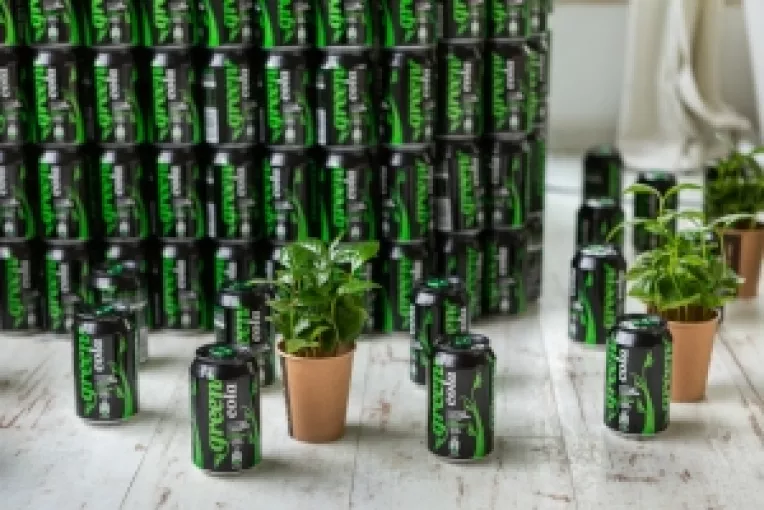 A fost lansata oficial in Romania prima bautura racoritoare de tip cola cu ingrediente naturale, fara zahar si indulcitori artificiali: Green Cola