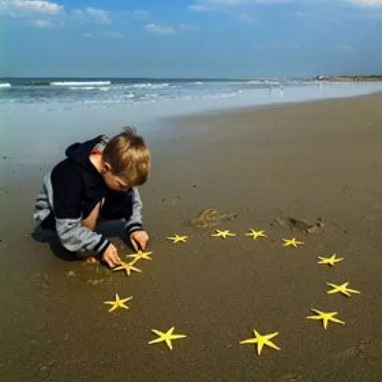 Basescu: Daca Republica Moldova va fi guvernata democratic, prioritatea de politica externa a Romaniei este normalizarea relatiilor