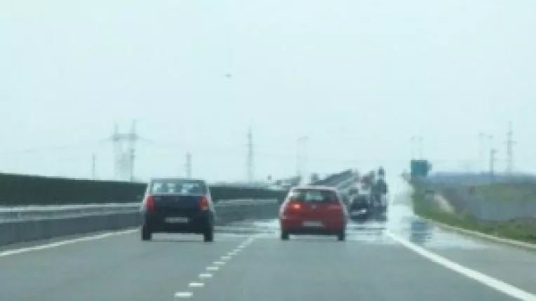 Benzinarii OMV, Rompetrol si Petrom pe autostrada Soarelui