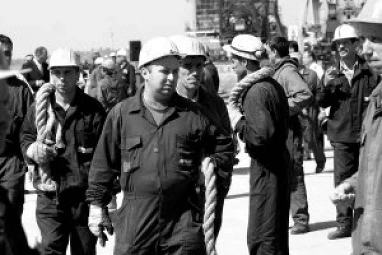 Bulgari si ucraineni, angajati de Santierul Naval in locul vietnamezilor