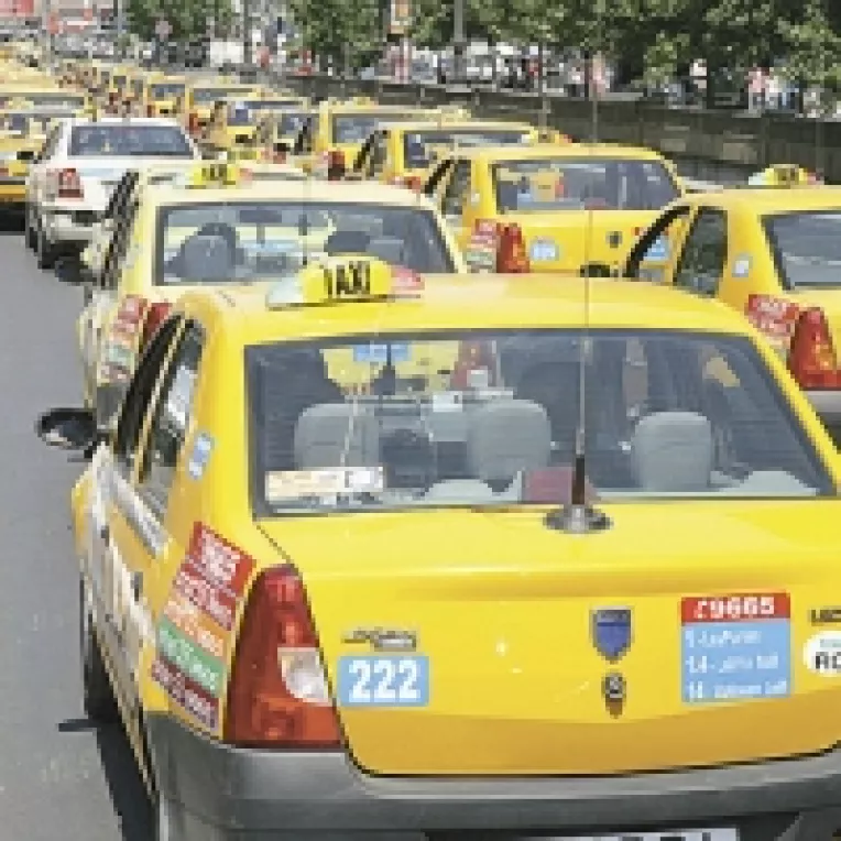 Criza financiara impidica cresterea tarifelor la taximetrie. Urmeaza falimente in domeniu!