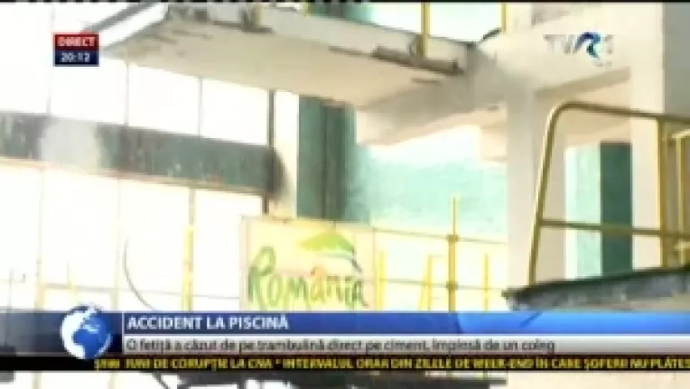 Cursuri de inot la Bazinul Olimpia din Sibiu: Fetita grav accidentata   