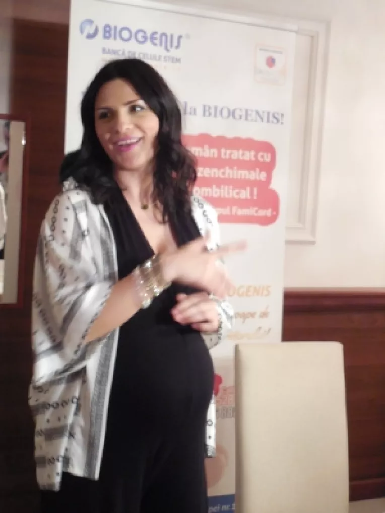 Ellie White a achizitionat un kit de recoltare a celulelor stem in valoare de 2000 de euro!