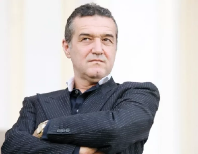 George Becali a trimis 20 de camioane cu ajutoare pentru sinistratii din judetul Galati