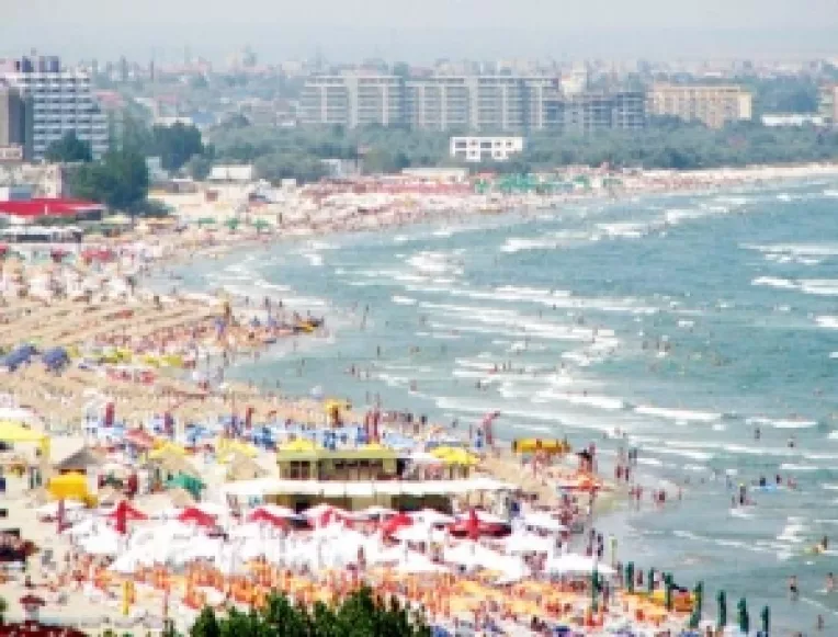 Hotelurile si restaurantele au intrat in colaps