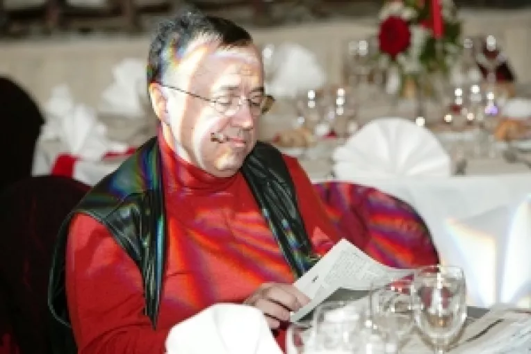 Ion Cristoiu, despre o diversiunea pe Facebook: LACRIMILE MAMEI