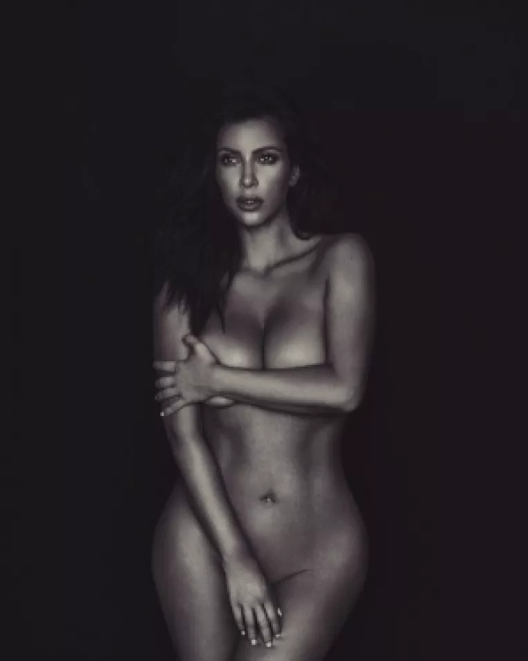 Kim Kardasian are probleme psihice dupa jaful de la Paris, unde i-au fost furate obiecte in valoare de 9 milioane de euro