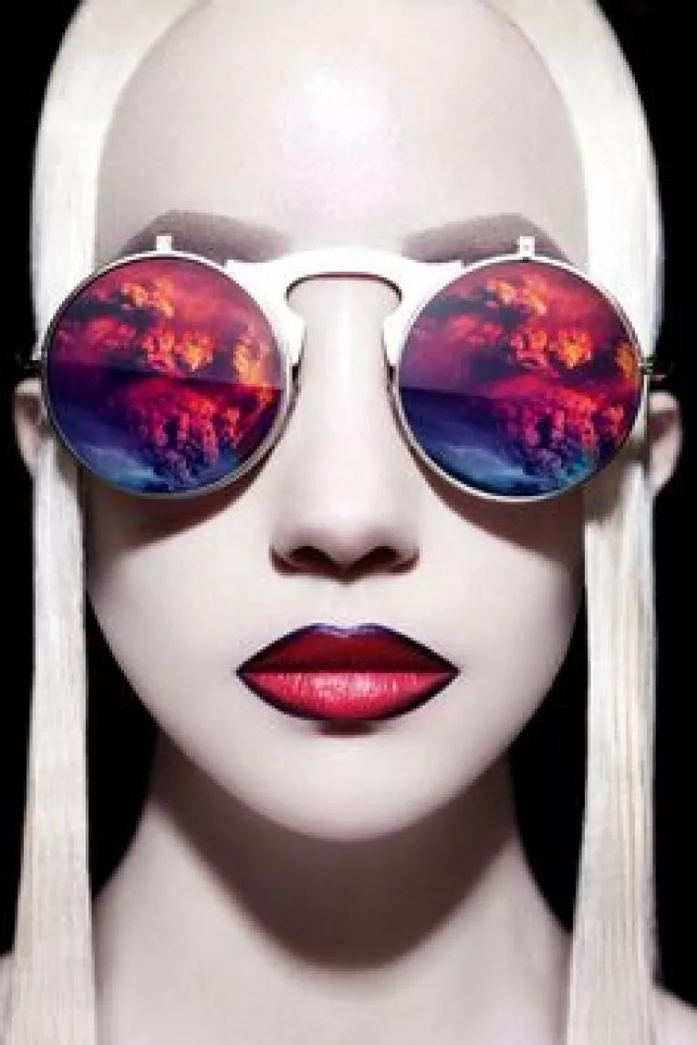 Mesajul ochelarilor de soare