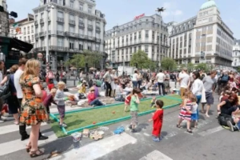 Paris: Duminica fara masini