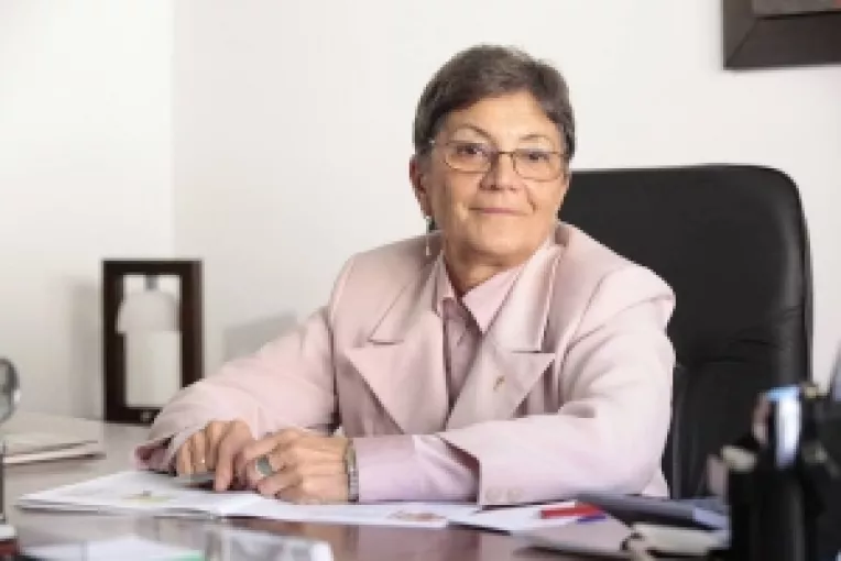 Presedintele Iohannis nu vrea sa-i supere pe marii actori din piata pharma, cei care castiga foarte multi bani indopandu-i pe romani cu medicamente