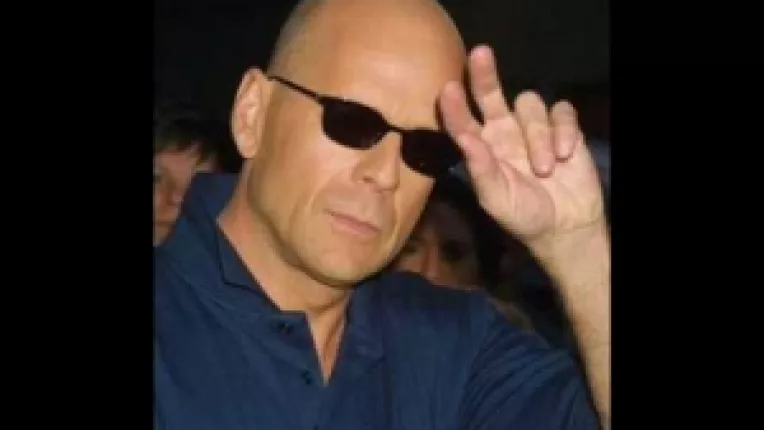 Propolisul ar putea fi o solutie contra cheliei