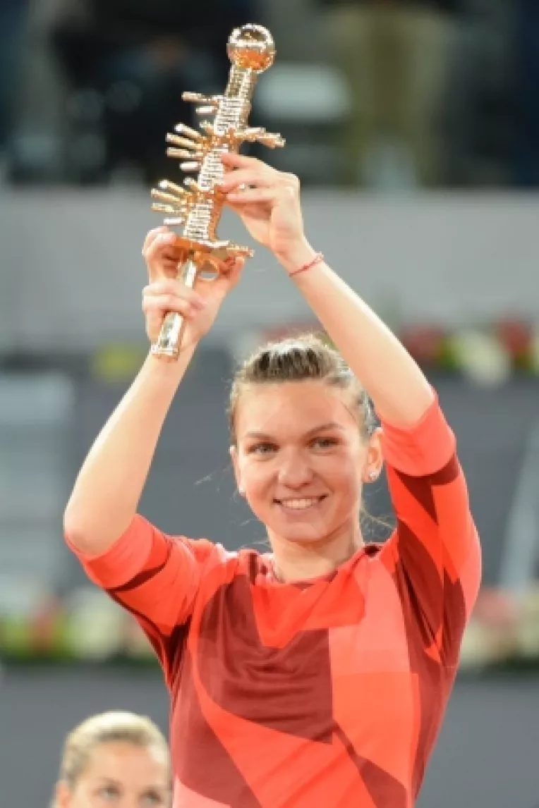 Simona Halep a castigat turneul WTA de la Madrid si si-a trecut in palmares primul trofeu in 2016